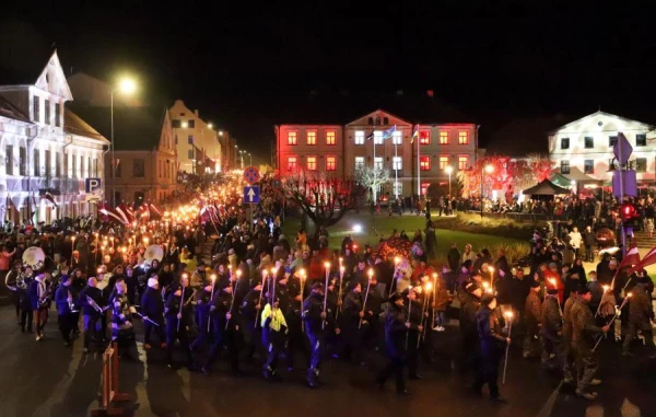 The Torchlight Procession Made Adjustments to Public Transport on November 18