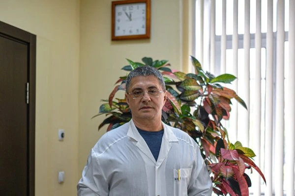 Doctor Myasnikov Named Ways to Quit Smoking Once and for All