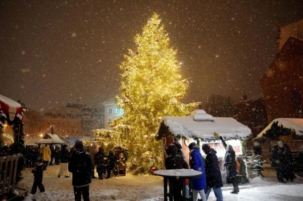 Riga — A Fairytale City and the Cheapest Place for Christmas - Mirror