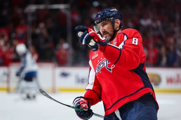 Ovechkin Scores Hat Trick and Records Assist