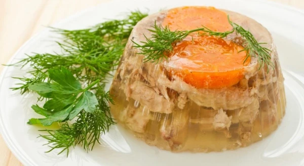 Not a Nuisance, but Collagen: The Benefits of Aspic for Facial Skin