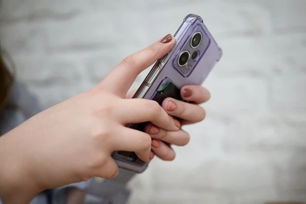 Google Hacked Apple’s Technology