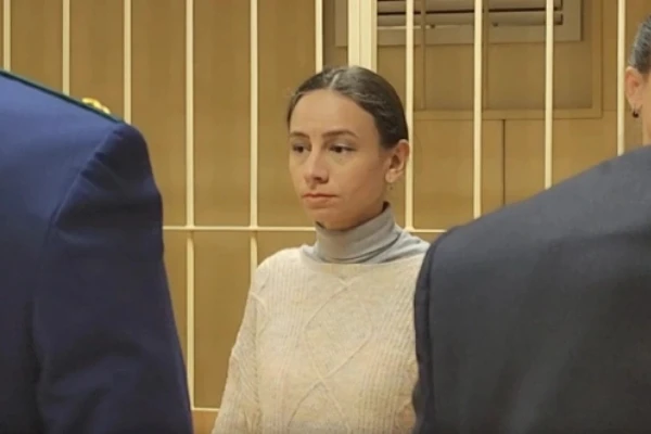 Суд учел личность обвиняемой.