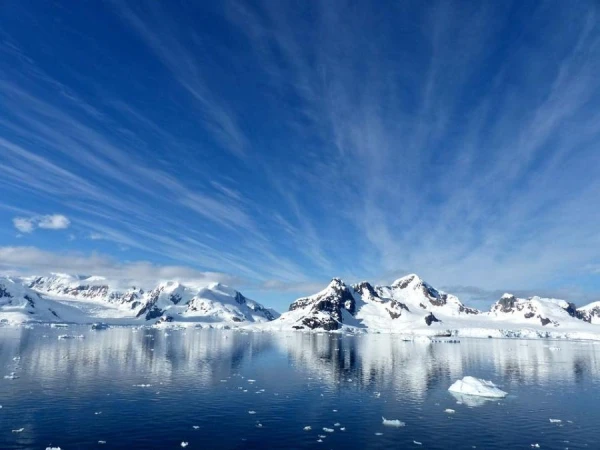 Glacier in Antarctica Collapsed at Record Speed: How Quickly Will Sea Levels Rise