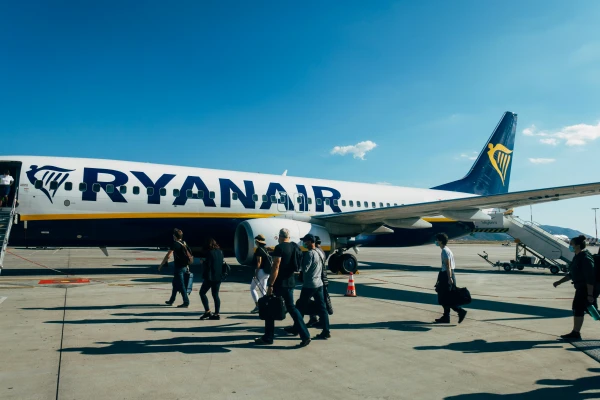 What if everyone gets a diaper? Ryanair jokes on social media, but many are not laughing