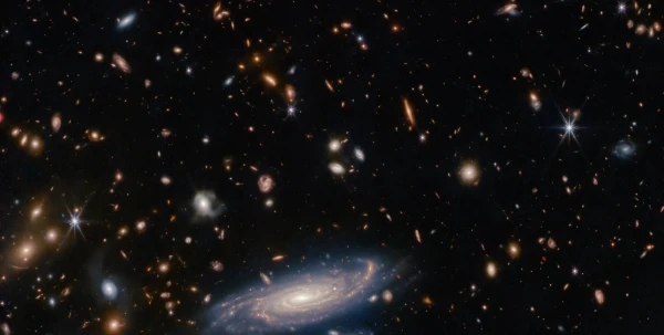 Astronomers Finally Explained the Strange Physics of Huge Ghostly Structures in Space