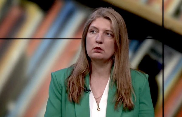 Teachers in Latvia Feel Undervalued — In the Neighboring Country, Educators Earn 2400 Euros a Month