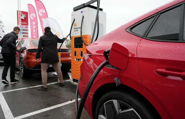 You will soon be able to charge your electric car at special stations throughout Riga!