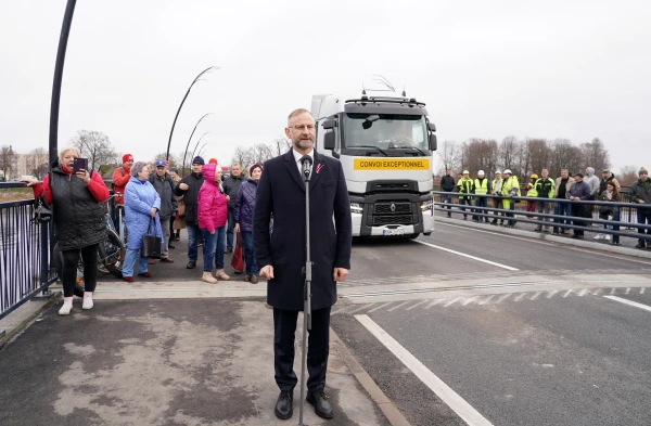 Атис Швинка в ноябре открыл Салацгривский мост.