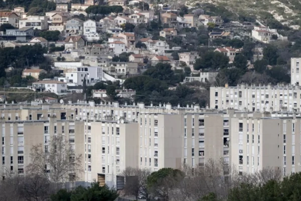 В таких районах живут преимущественно иммигранты из Азии и Африки.