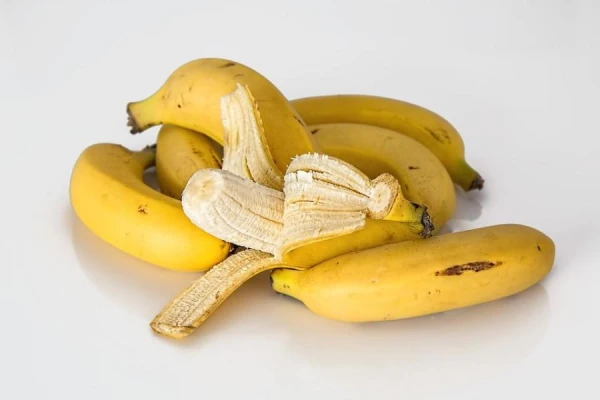 How to Properly Store Bananas to Avoid Darkening