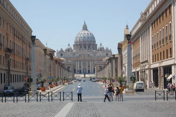 Latin has ceased to be the official language of the Vatican