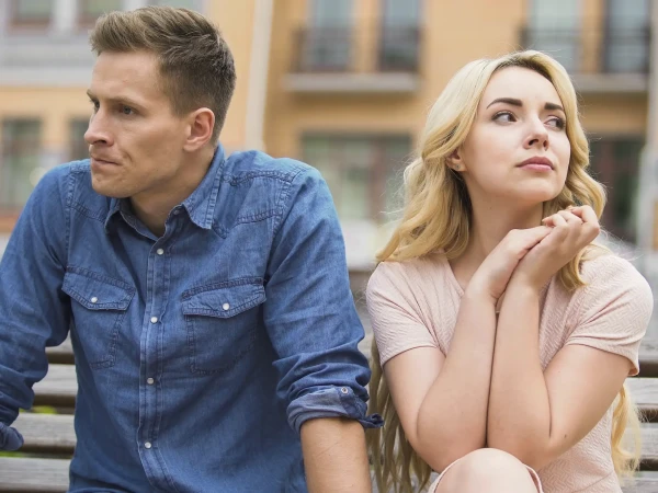 How to Understand It's Time to Leave: A Simple Way Out of Unnecessary Relationships