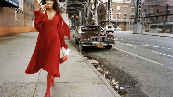 The Color Red Makes Women Significantly More Attractive