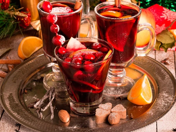 4 Winter Drinks for Cozy Evenings