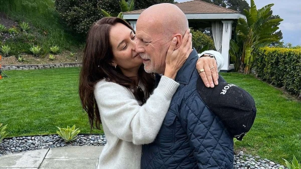 Она решила поддерживать мужа до конца.