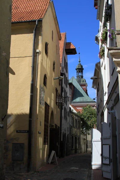 The Ministry Wants to Sell a House in Old Riga to Pay Off Athletes. Buyers Are Already Available