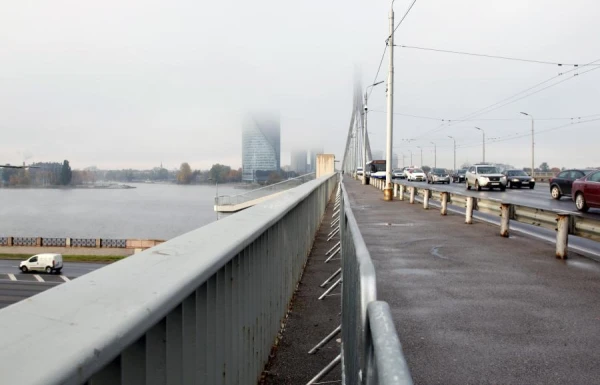 It is known who will repair the Cable-Stayed Bridge and what it will cost the city