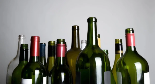 What the Neck of the Bottle Can Tell You About Wine: 6 Hints