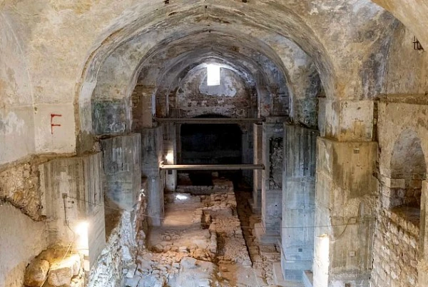 Здесь мог прогуливаться зловещий царь Ирод.