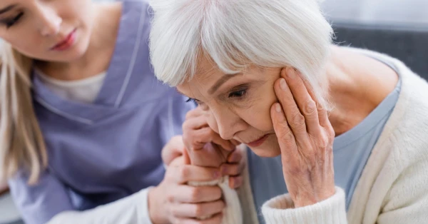 Dementia Can Sneak Up Long Before Memory Loss: Doctors Identify Early Signs