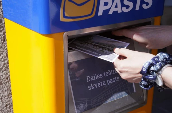 Should Latvijas Pasts eliminate its letter delivery service?