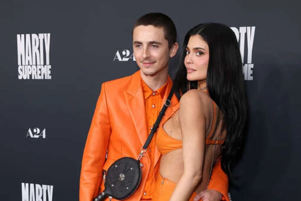 Timothée Chalamet and Kylie Jenner Appeared at the Premiere in Coordinated Outfits, Putting an End to Breakup Rumors