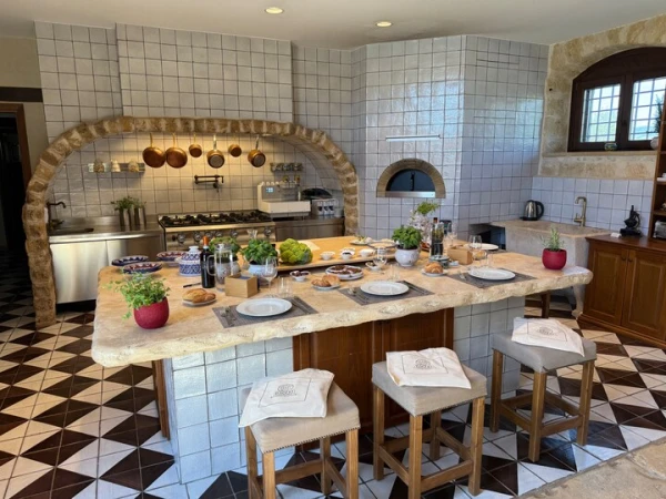 From Crisis to Culinary Boom: The World Embraces the Trend of Home Restaurants