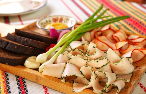 Lard Can Be Beneficial: Doctor Explained How Much You Can Eat Without Harm