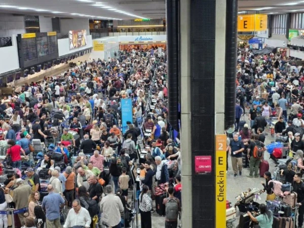 Hundreds of Flights Canceled in São Paulo Due to Power Outages