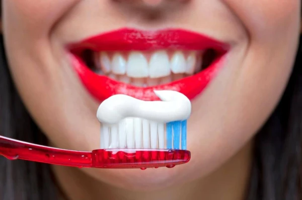 Attention – Check the Tube's Ingredients. The Dentist Named 5 Dangerous Ingredients in Toothpaste