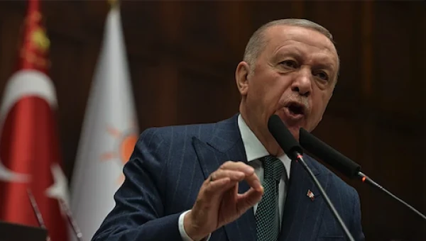 Erdogan Calls on Russia and Ukraine
