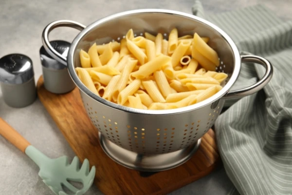 Do You Just Drain the Water After Boiling Pasta? It Turns Out, You’re Wrong!