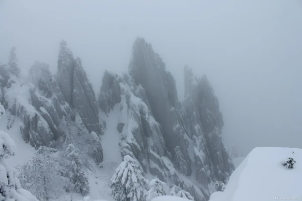 13 tourists missing in the Ural Mountains