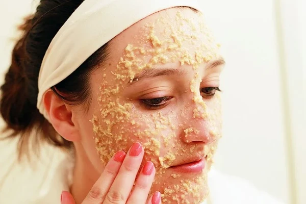 Face Masks from the Refrigerator: 5 Recipes for Radiant Skin