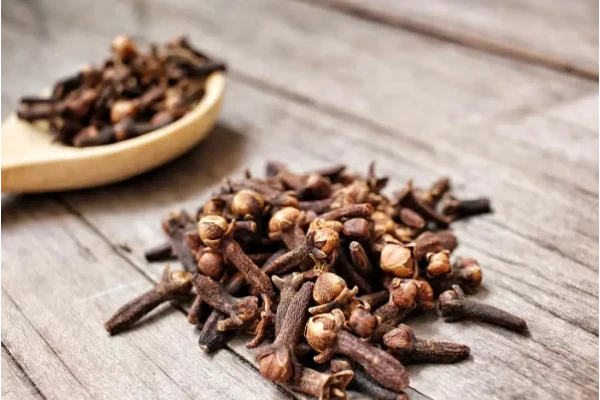 Clove: What Health Benefits Are Really Supported by Science