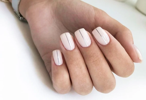 Nail Contouring: How to Visually Lengthen Short Nails
