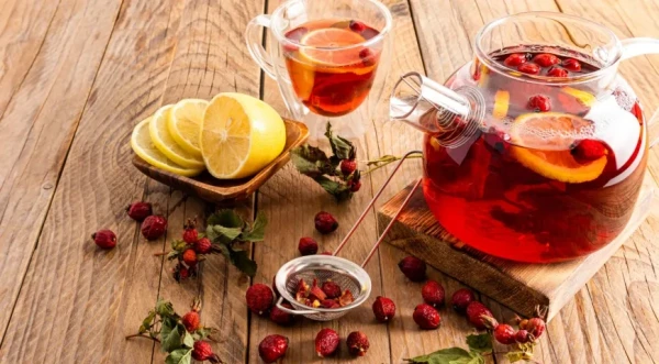 “Zeus's Strike”: A Drink with Rosehip, Honey, and Lemon for Immune Support