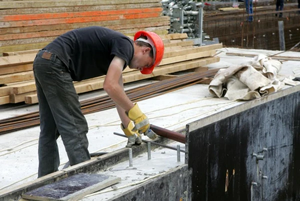 Build your house peacefully! "New Unity" failed to strike out the "dangerous" amendment