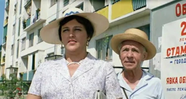 Can they evict me? What powers does the senior resident have in Latvia