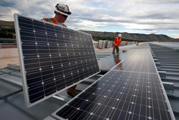 The World Loses Interest in Solar Panels: Bloomberg Forecasts the First Decline in History