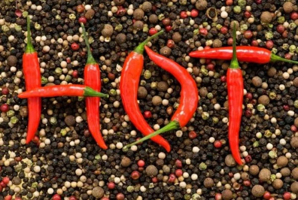 Spicy Food and Health: Benefits, Risks, and Who Should Be Cautious