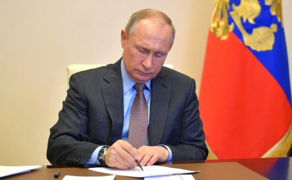 Putin Signs Law on Confiscation of Housing in Occupied Territories