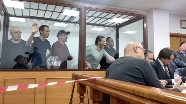 Арестанты встретили вердикт фемиды весьма эмоционально.