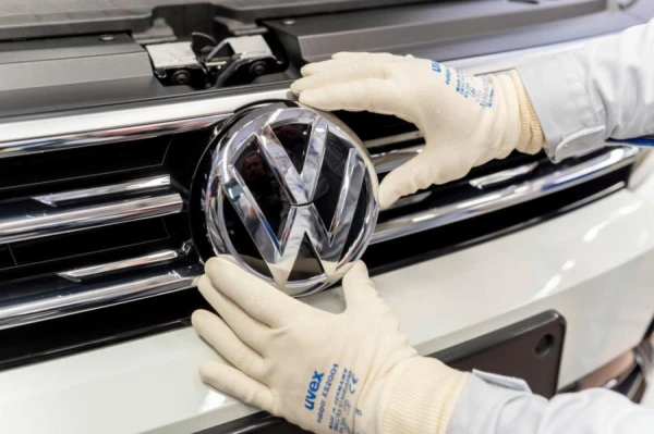 Volkswagen Halts Production at German Plant for the First Time in History