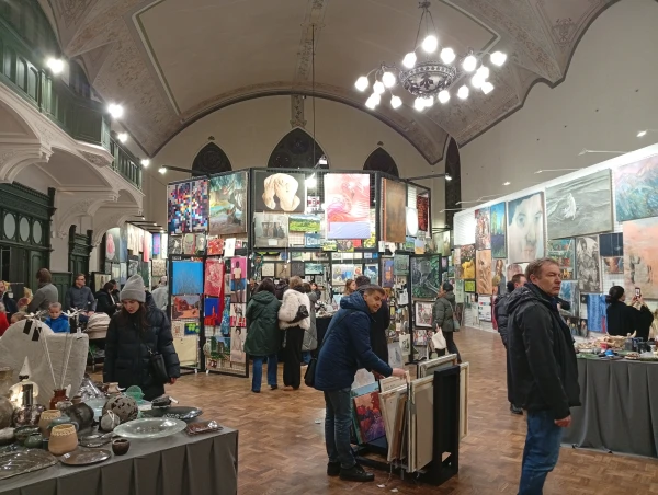 JAUMmarka в Академии художеств.