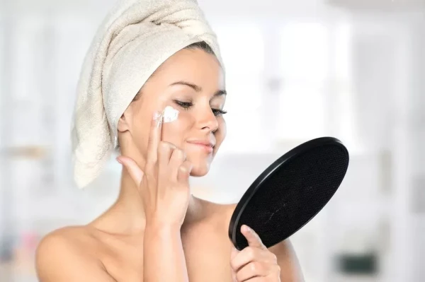 What Accelerates Skin Aging: 5 Common Ingredients to Avoid