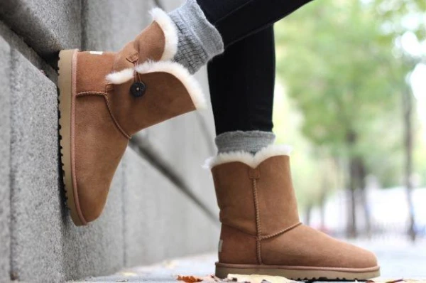 Are Uggs Really Harmful to Foot Health?