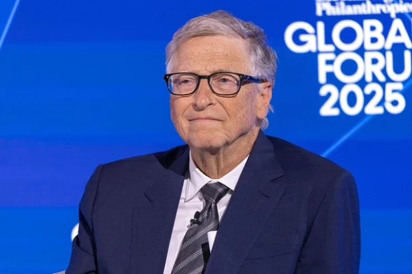 Photos from Epstein's Archives Featuring Bill Gates Released