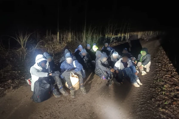 Polish Border Guards Stopped a Group of Migrants with Latvian Documents